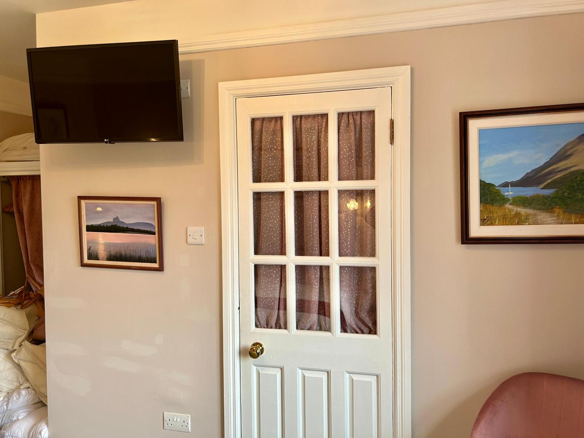 Buttermilk Lodge Guest Accommodation Clifden Exterior foto